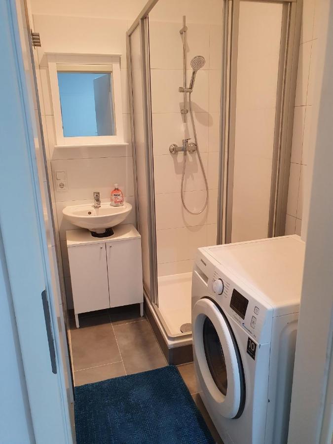Alles Neu Nach Komplettsanierung In Direkter Naehe Zum Suedstrand Wilhelmshaven Luaran gambar